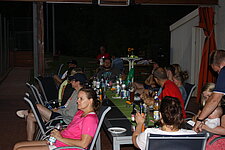 Abendliche Runde auf der Terrasse