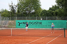 Doppel auf dem Sandplatz