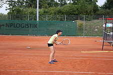 Spielerin in Returnstellung